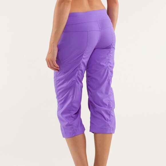 Lululemon Studio Crop *No Liner  Size 4 - Picture 3 of 8